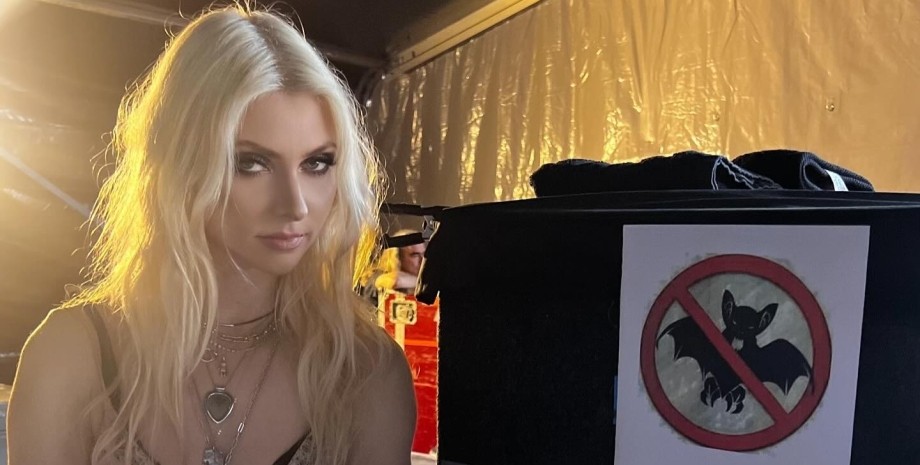 Тейлор Момсем Тейлор Момсем, летучая мышь, укус