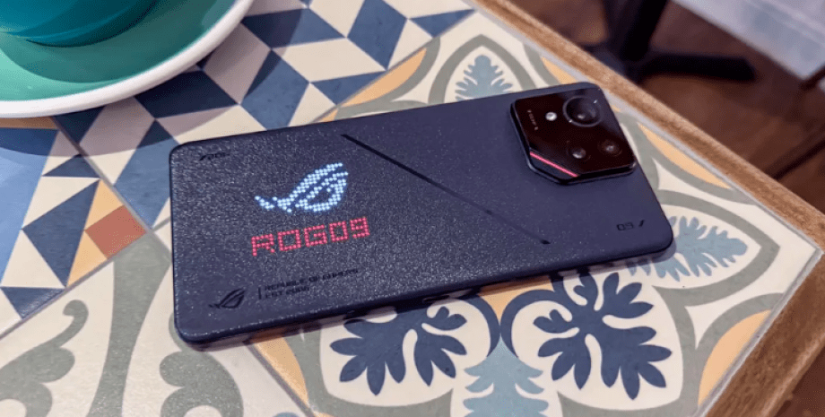 Телефон Asus Rog Phone 9 Pro