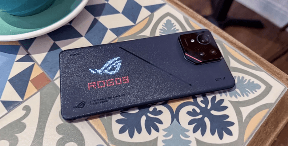 Телефон Asus Rog Phone 9 Pro