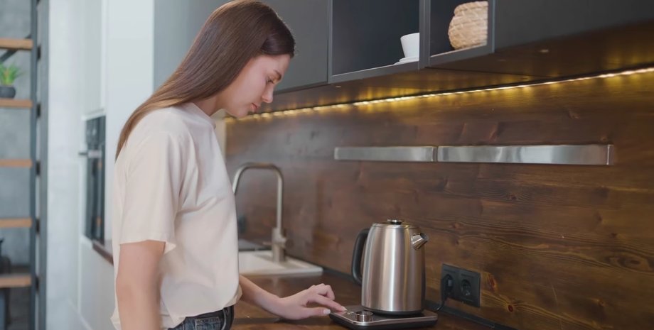 Экономия электроэнергии после включения света: что нужно знать