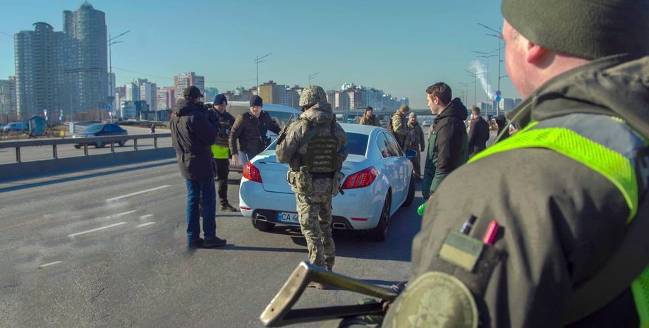 блокпост, Киев, ТЦК и СП, военные, гражданские, мобилизация, война РФ против Украины