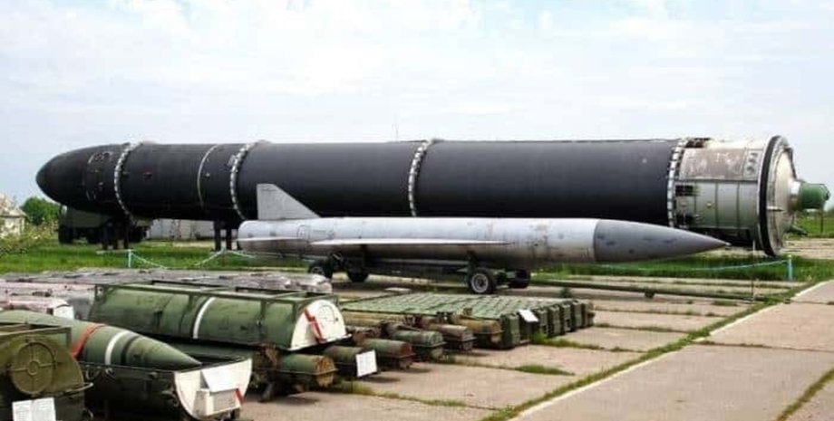 Ядерное оружие, ядерный статус, петиция