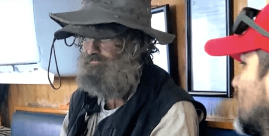 Эксперт рассказал, как выжить в открытом море,