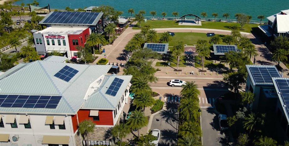 Город Бабкок-Ранч питается солнечной энергией