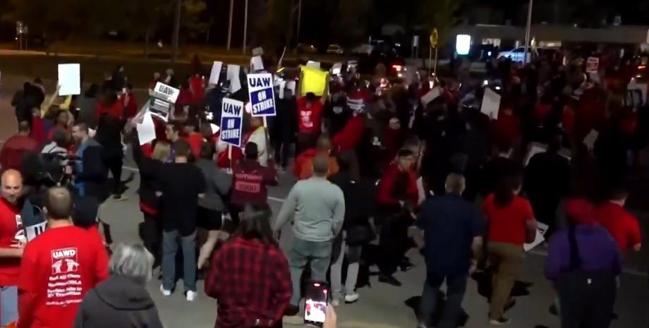 Страйк, Страйки, США, Авто, Автомобілі, Автовиробники, Ford, GM, Stellantis, Відео, Фото
