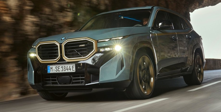 BMW XM 2023, BMW XM, новый BMW XM, кроссовер BMW XM, кроссовер BMW, самый дорогой кроссовер BMW, гибрид BMW