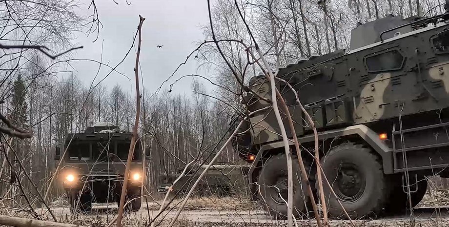 Комплекс "Орешник" у Білорусі Машини комплексу "Орешник" прибули у Білорусь