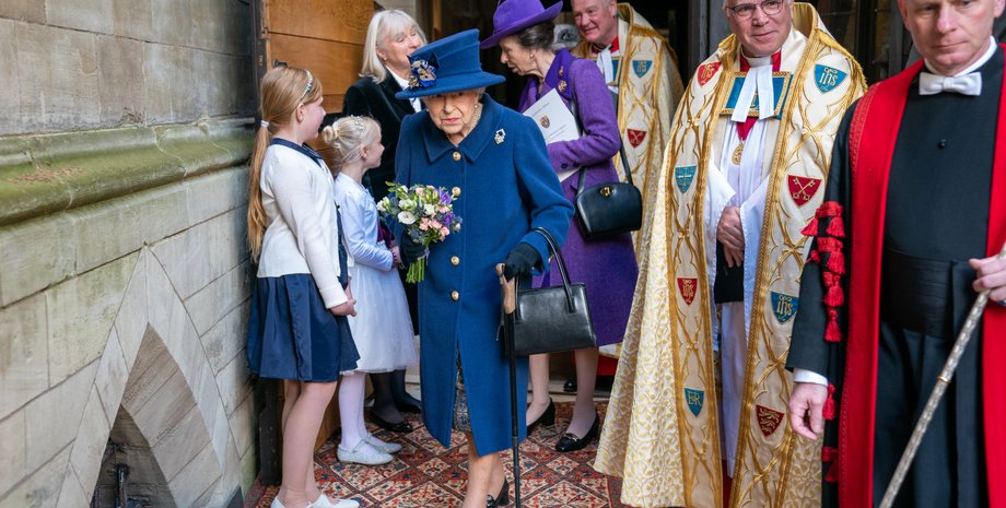 Елизавета II, англиканская церковь, канонизация