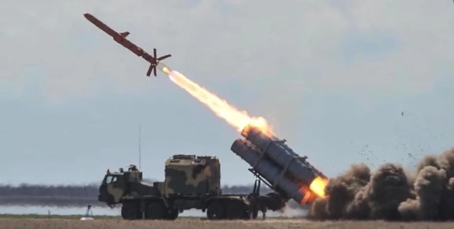 Condividi: Unità delle forze navali delle forze armate ucraine hanno attaccato c...