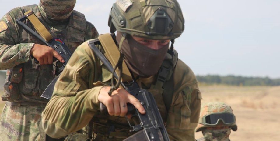 Китай, Білорусь, навчання, ССО, зброя