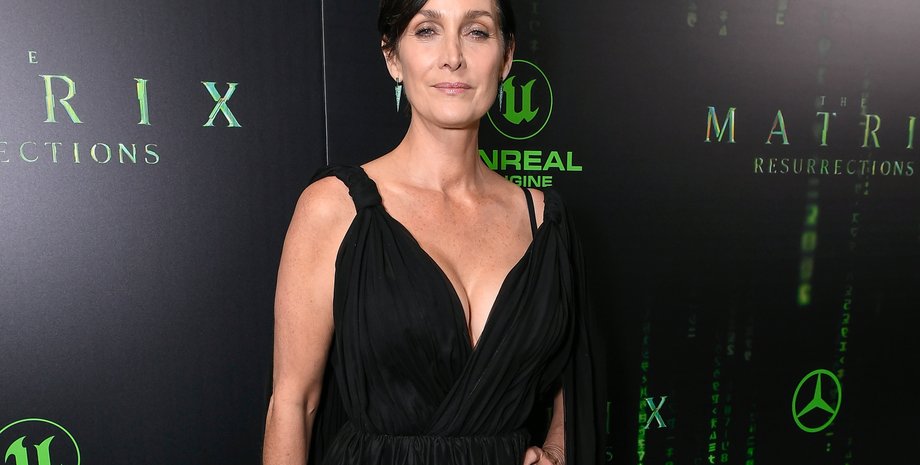 Кэрри-Энн Мосс