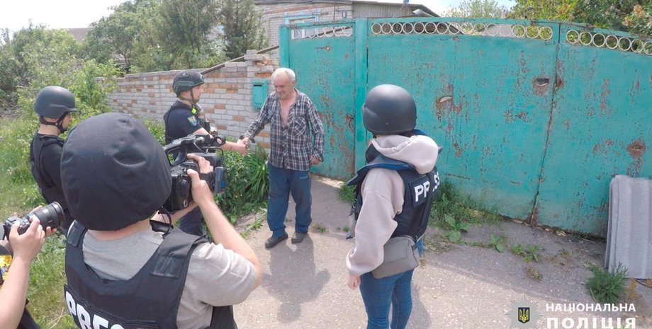 Эвакуация жителей Харьковской области, полиция, фото