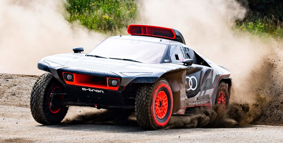 гибрид Audi RS Q e-tron Дакар