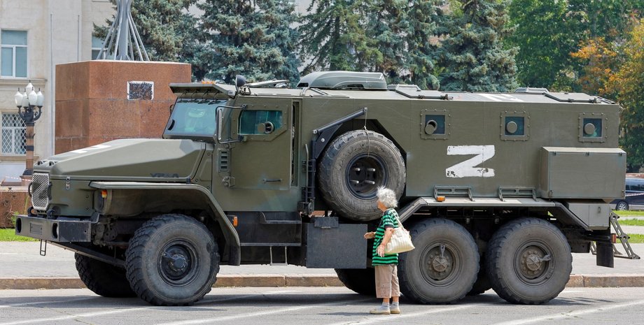 коллаборационисты бегут в крым