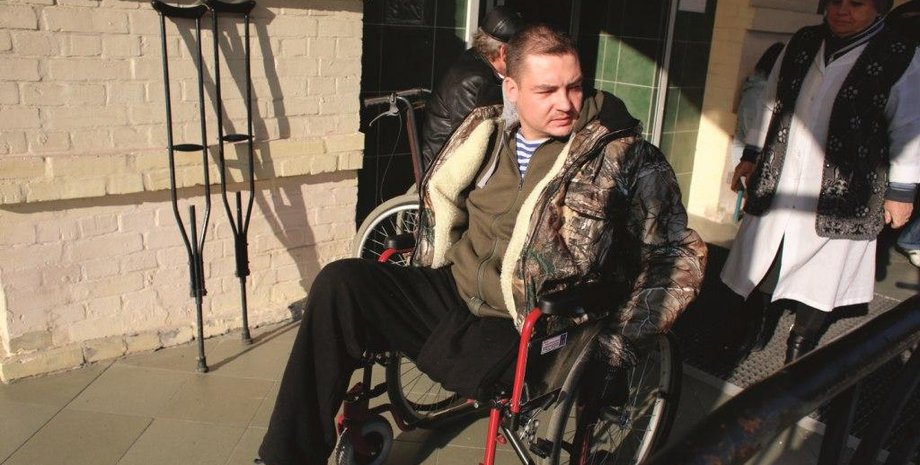 Боец Александр Кикин сможет оформить статус участника боевых действий только после того, как три его сослуживца подтвердят, что он воевал вместе с ними