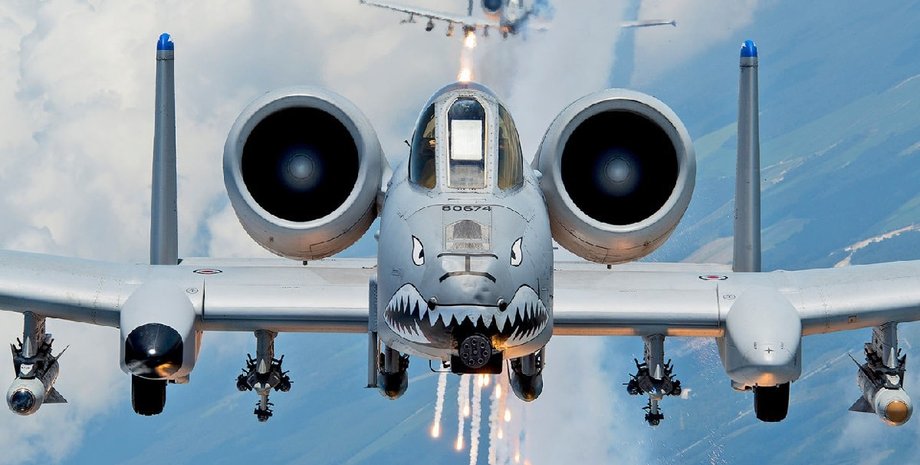самолет A-10
