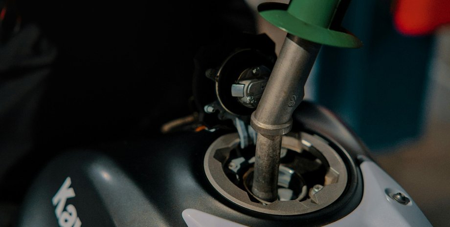 Цены на топливо в Украине 16 апреля цены на азс, цены на бензин, сколько стоит бензин в украине, стоимость дизельного топлива, новые цены на АЗС