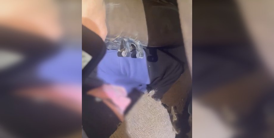 Чоловік, військовозобов'язаний, сидіння, перетин кордону, ДПСУ, мобілізація, фото