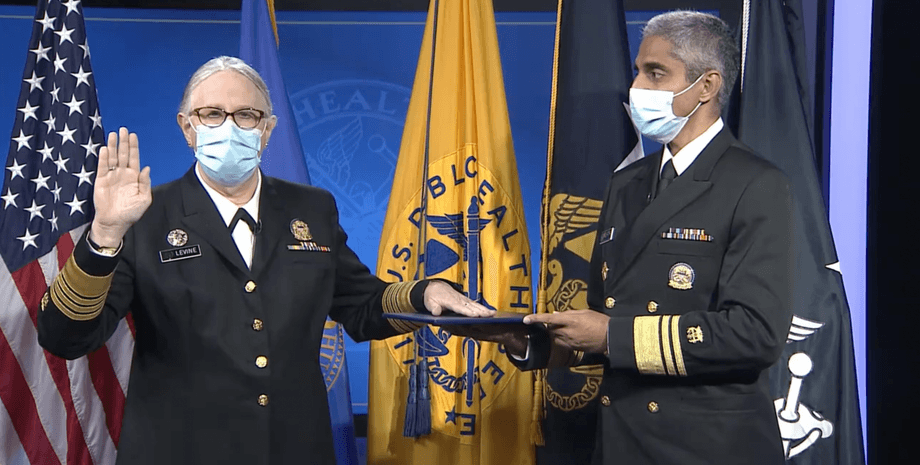 Рэйчел Левин, трансгендер, США, офицер