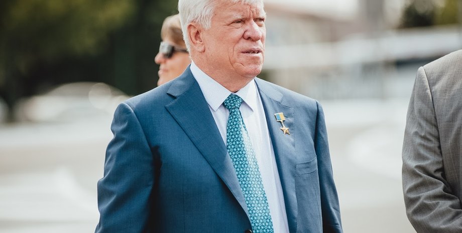 вадатурский алексей, герой украины, нибулон