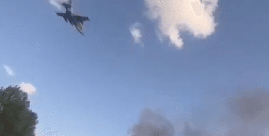 Самолет в Курской области РФ