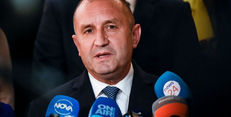 Румен Радев