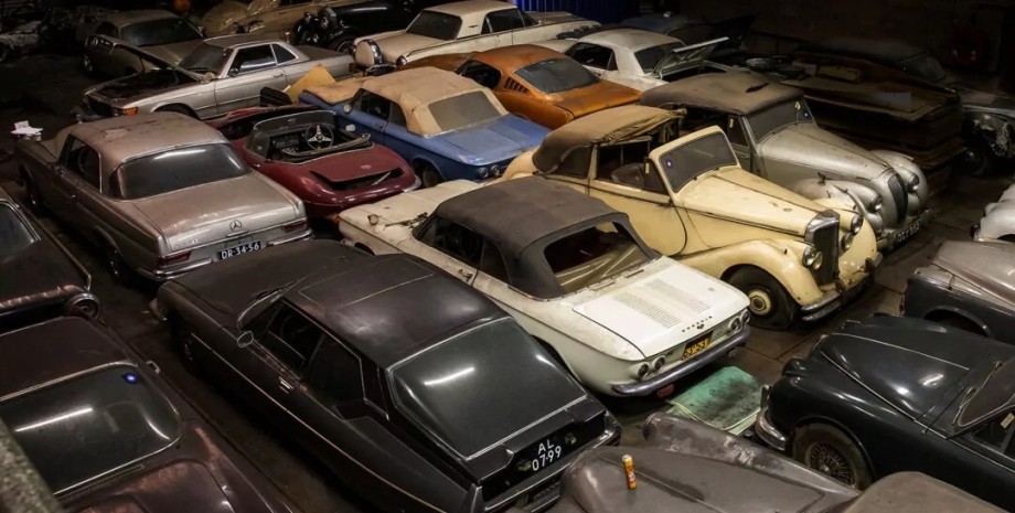 колекція авто, ретро авто, занедбані авто, Ford Mustang, Jaguar E-Type