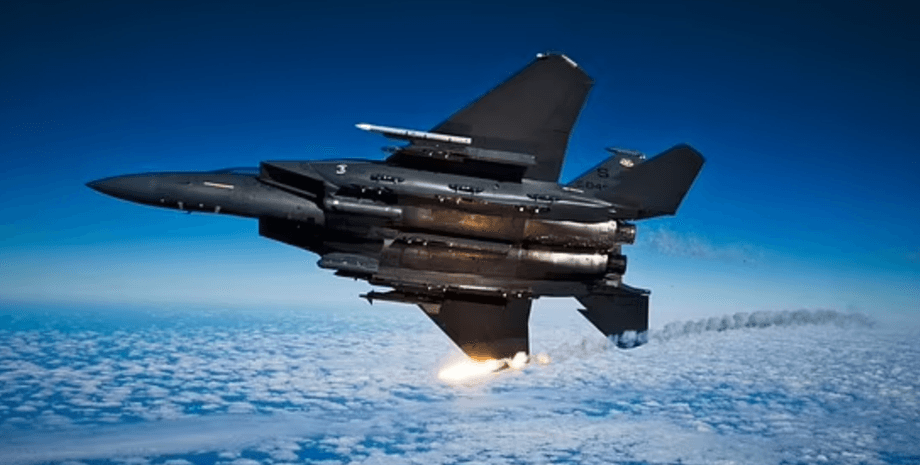 истребитель F-15