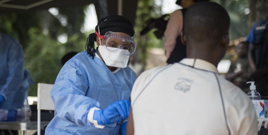 Гвинея, эбола, привика, вакцина, африка, воз, вакцинация