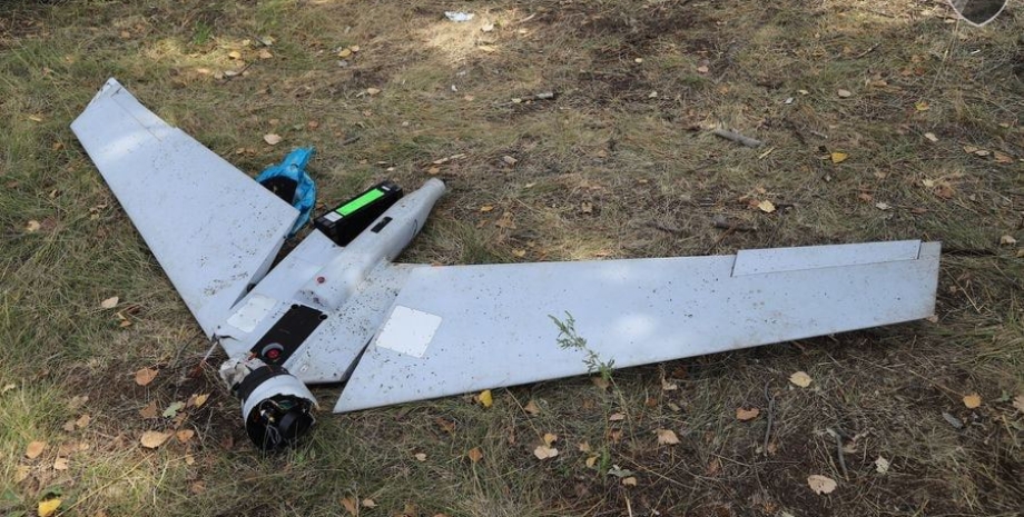 Russian propagandist Yevgen Lysytsin showed the wreckage of a reconnaissance dro...