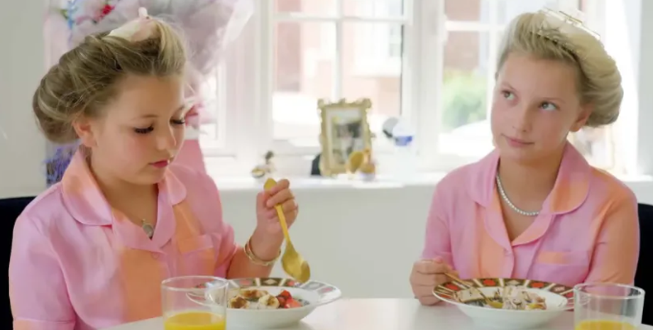 Стоит ли отдавать детей в школу, обучение, миллионерша объяснила, почему ее дети учатся дома, курьезы, интересные истории