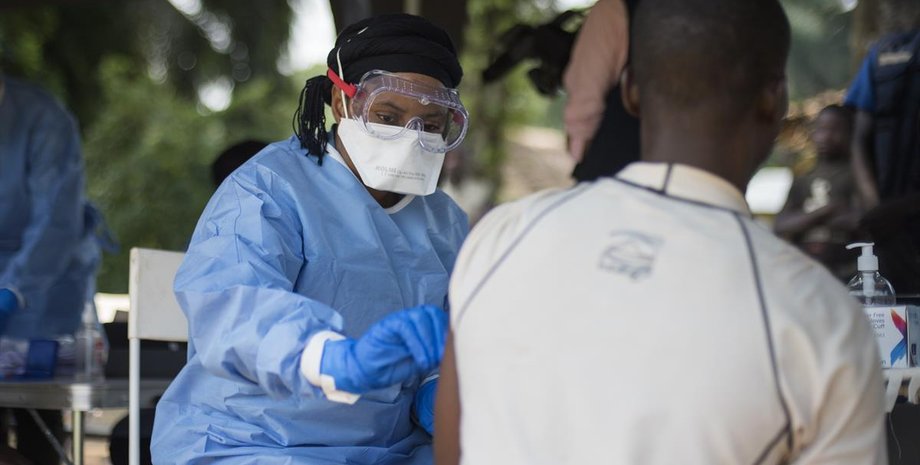 Гвинея, эбола, привика, вакцина, африка, воз, вакцинация