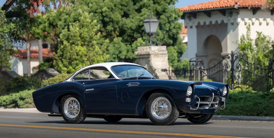 Pegaso Z-102 Berlinetta, Pegaso Z-102, Яків Савчик