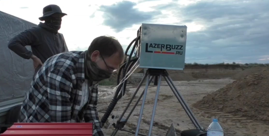 Лазерное оружие LazerBuzz на полигоне Лазерное оружие LazerBuzz