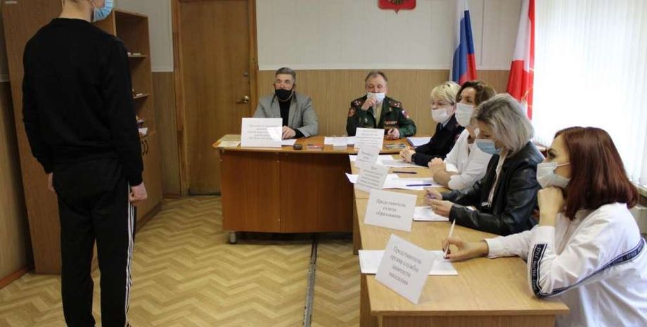 поджог военкомата, в Тульской области напали на военкомат, призывная кампания, служба по контракту