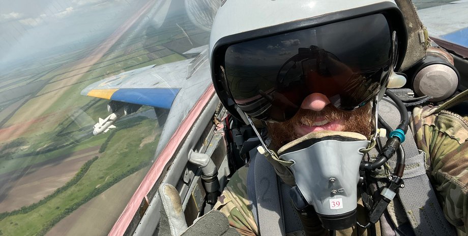 Пилот "Джус" фото, Пилот "Джус" боевой вылет