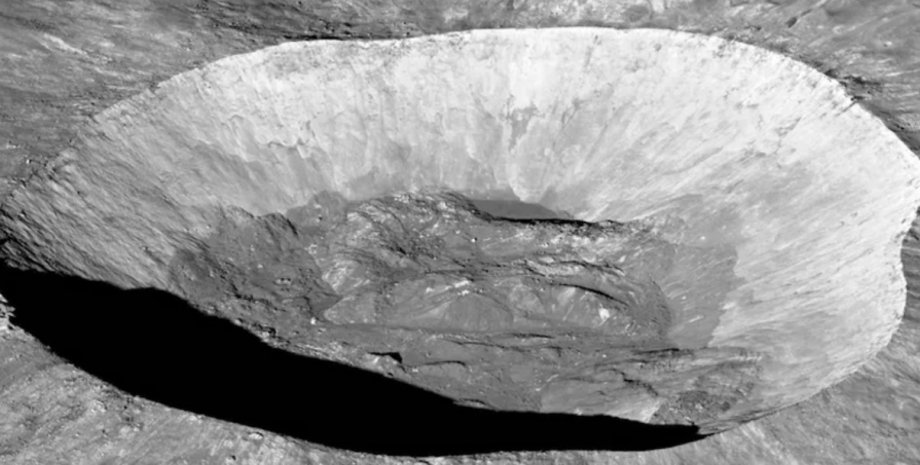 Місяць, кратер Джордано Бруно