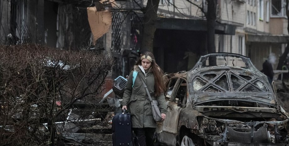 Последствия обстрела в Днепровском районе