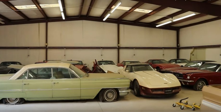 Коллекция автомобилей, Chevrolet Corvette, Chevrolet Camaro, Ford Mustang, ретро авто