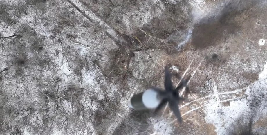 Танк, Т-72Б3, атака дрону, бомба