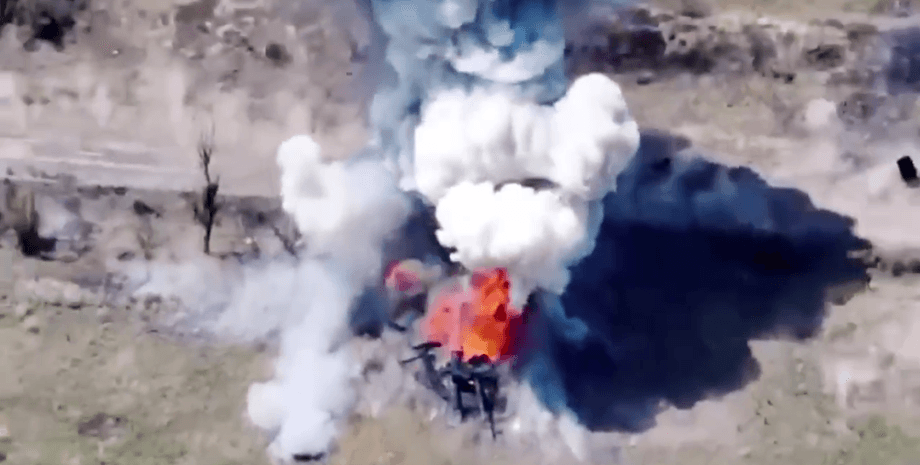 Танк, БПЛА, дрон, взрыв, фото