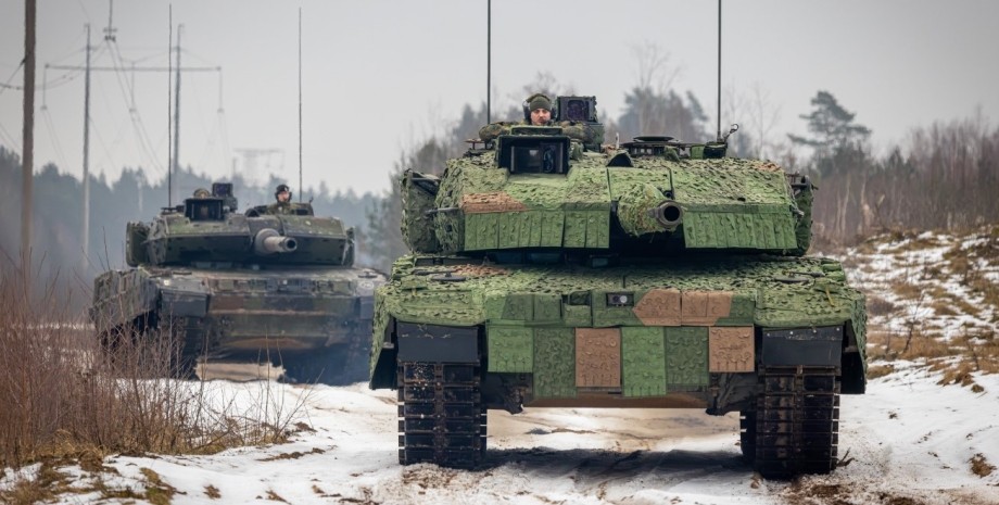танки Leopard 2A7V в Литві