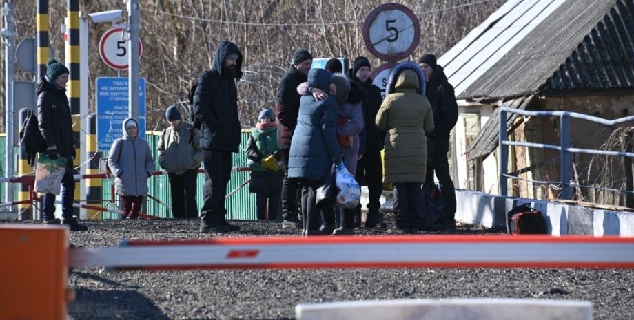Беженцы Беларусь украинцы переселенцы граница трудоустройство война