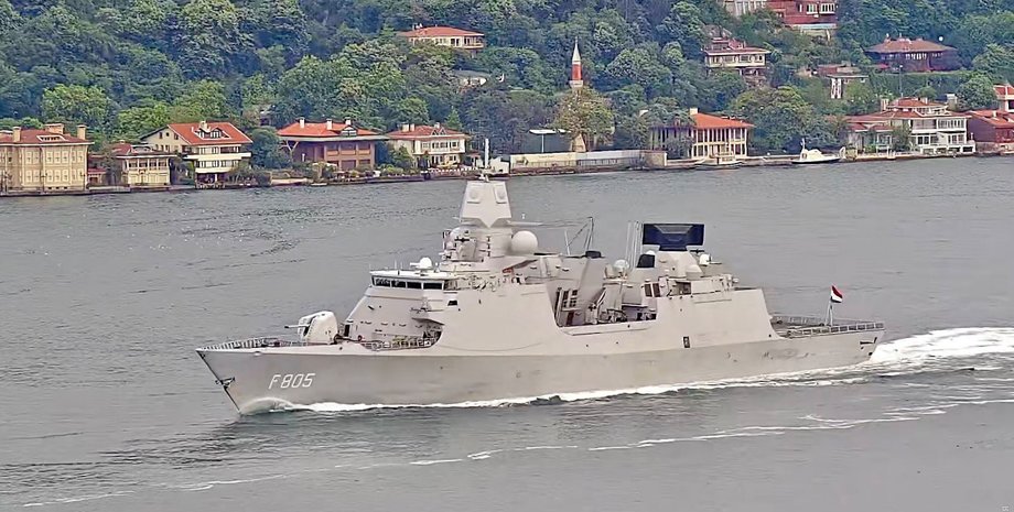 Корабли в Черном море