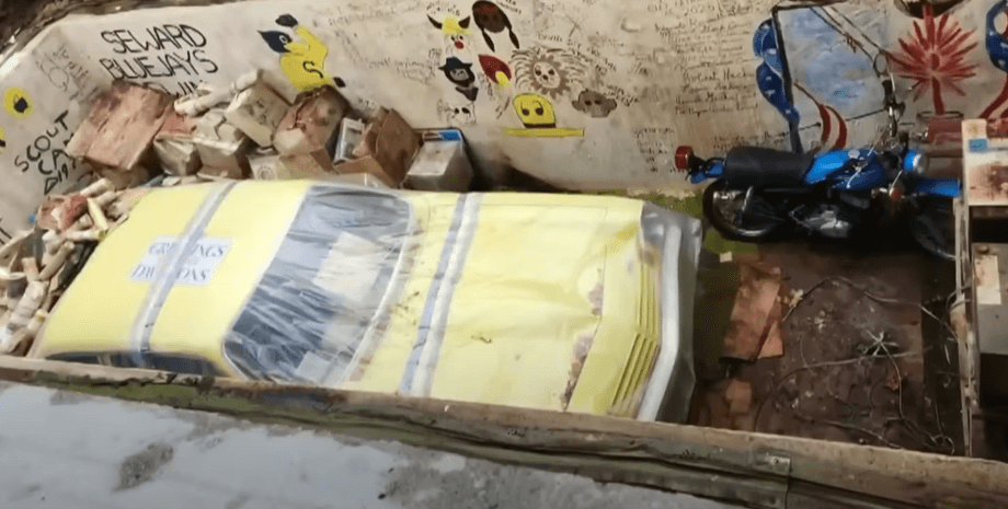 Найбільшу капсулу часу, закладену 1975 року в США, розкрили через півстоліття