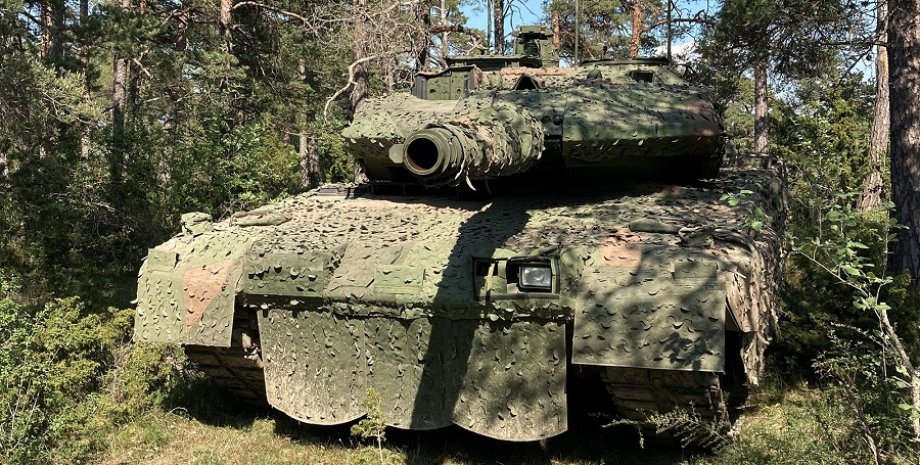 The Swedish tank has a reliable armored protection, capable of withstanding anti...