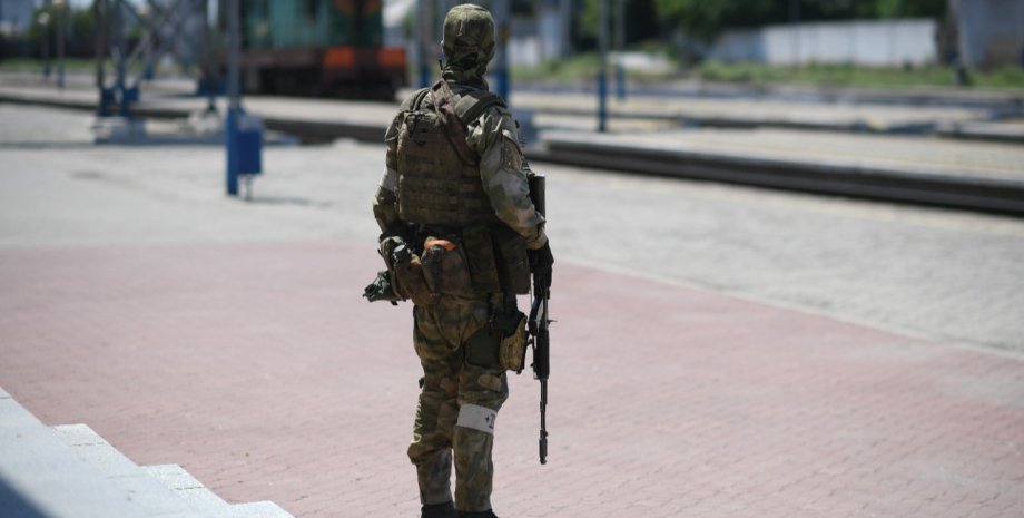 Laut Analysten setzt die Besatzungsmacht der Region Luhansk die Bemühungen zur M...