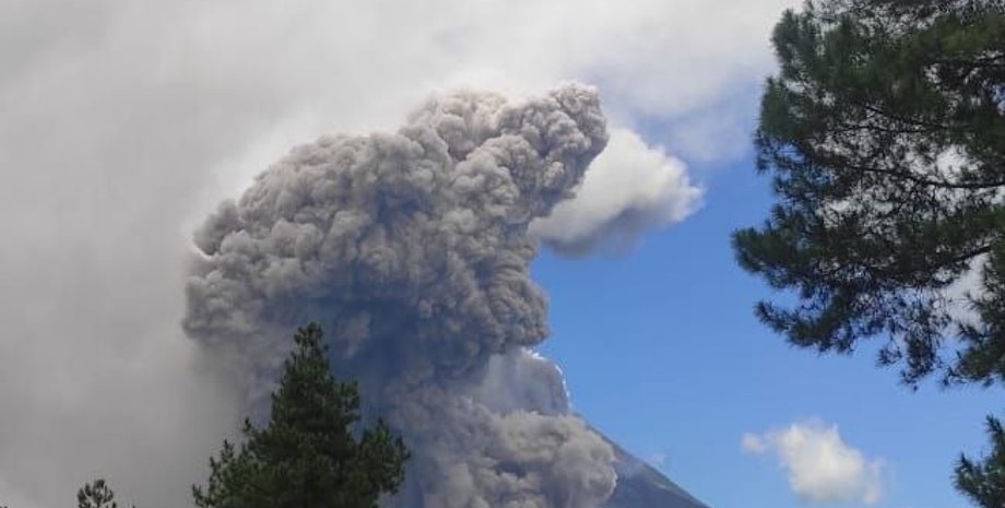 вулкан Мерапі, вулкан судного дня, Індонезія, виверження вулкана