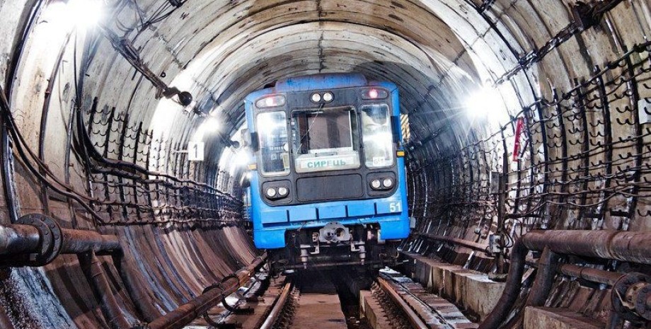 метро, київ, потяг, мобільний зв'язок, фото, 4g
