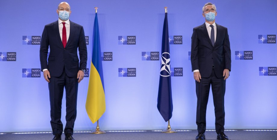 НАТО, Йенс Столтенберг, Денис Шмыгаль, Реформы, Демократические институты